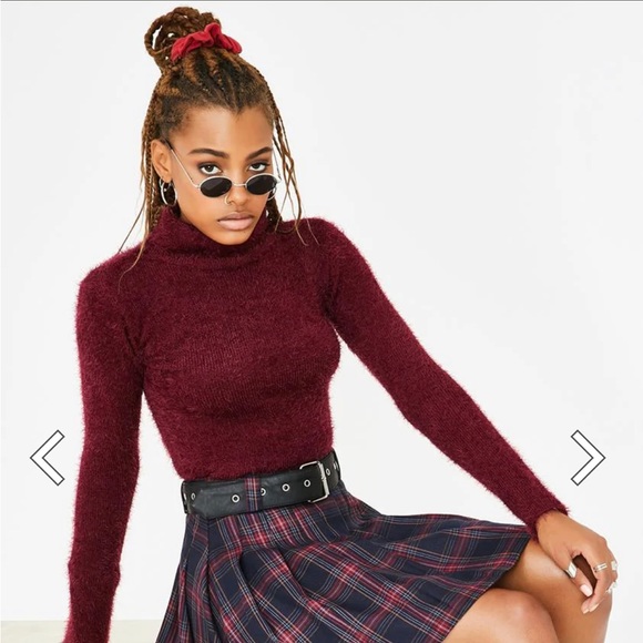 Dolls kill Current Mood burgundy fuzzy sweater - Picture 4 of 4